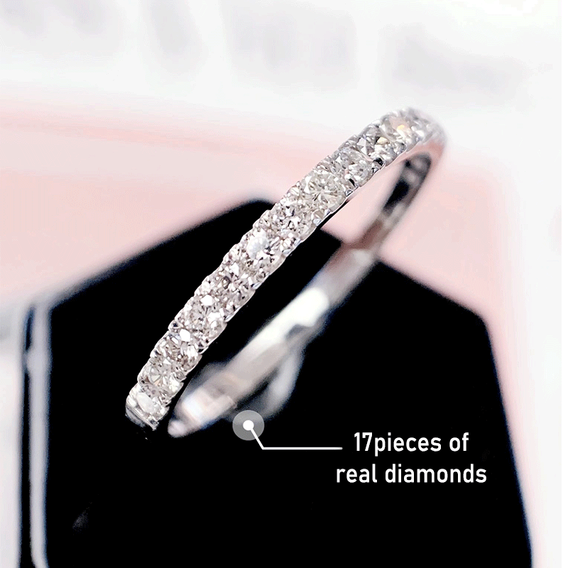 Memoire Zirkonia Ring mit 17 Zirkonia Diamanten